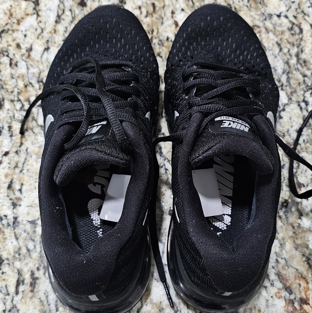 Nike Air Maxx - image 3